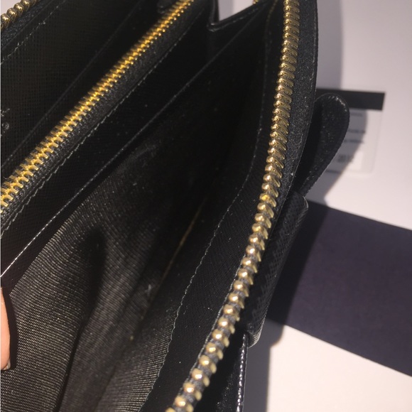 Authentic PRADA Saffiano Ribbon long wallet - Picture 12 of 14